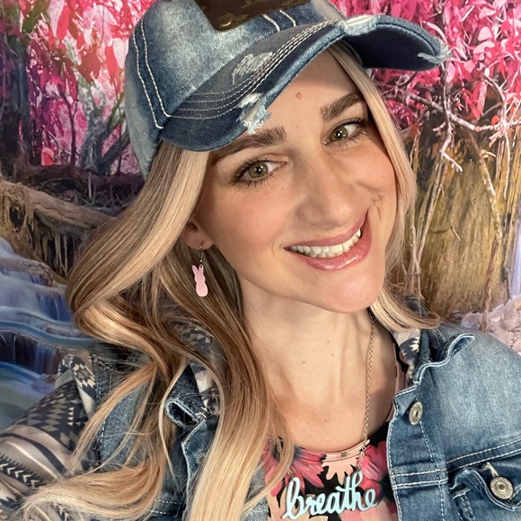 Meet your Posher, Alisha - Picture 10 of 10